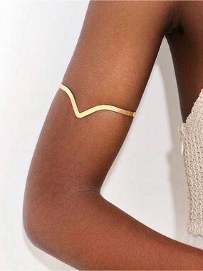 V Shape Design Boho Armband